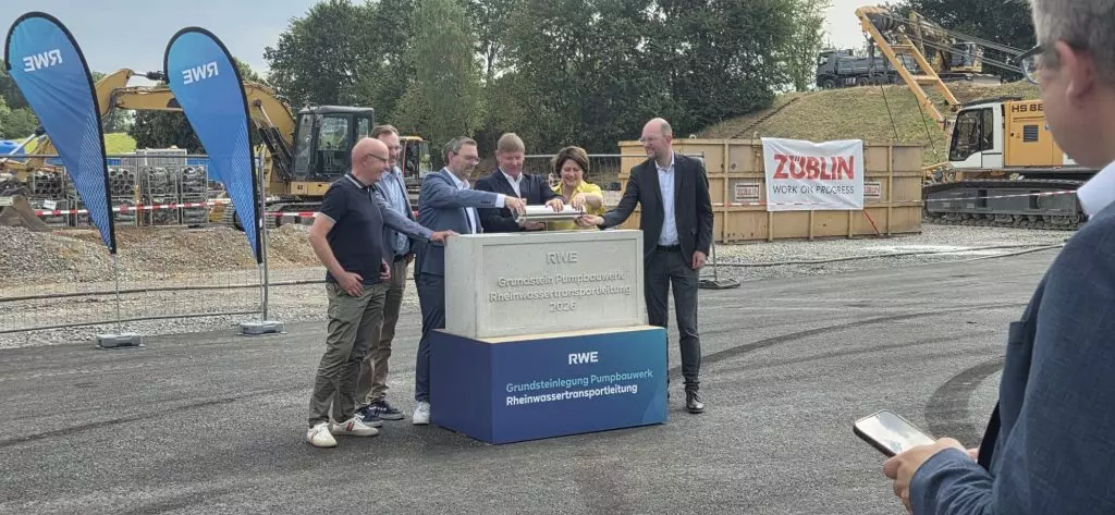Grundsteinlegung am Pumpbauwerk der RWTL in Dormagen-Rheinfeld 