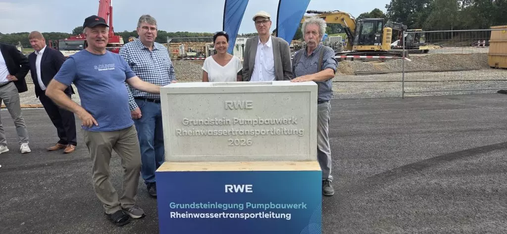 Grundsteinlegung am Pumpbauwerk der RWTL in Dormagen-Rheinfeld 